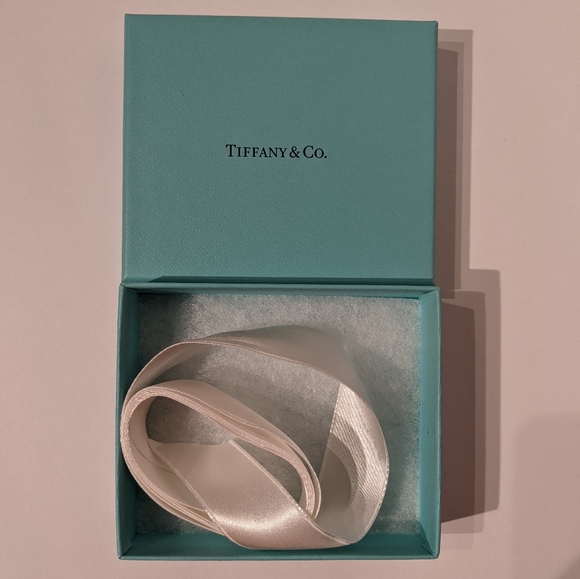 Tiffany & Co. Bracelet Box - Picture 2 of 8
